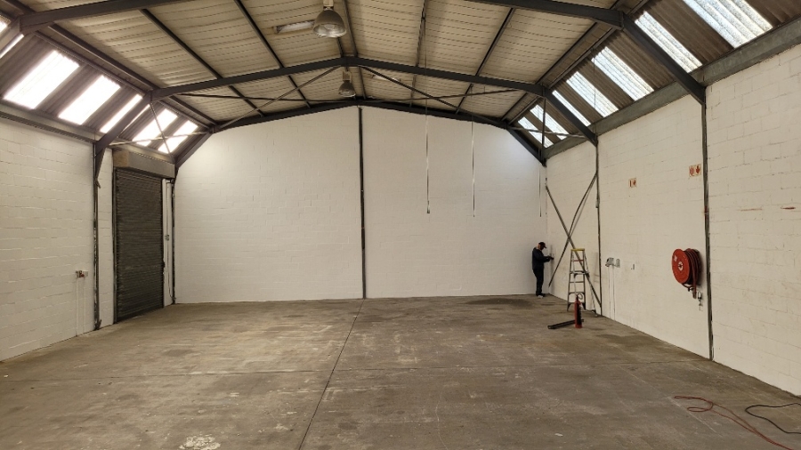 To Let Commercial Property for Rent in Montague Gardens Western Cape